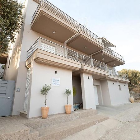 Kalavria Luxury Suites - Magnificent Sea View Of Poros Poros Town ภายนอก รูปภาพ