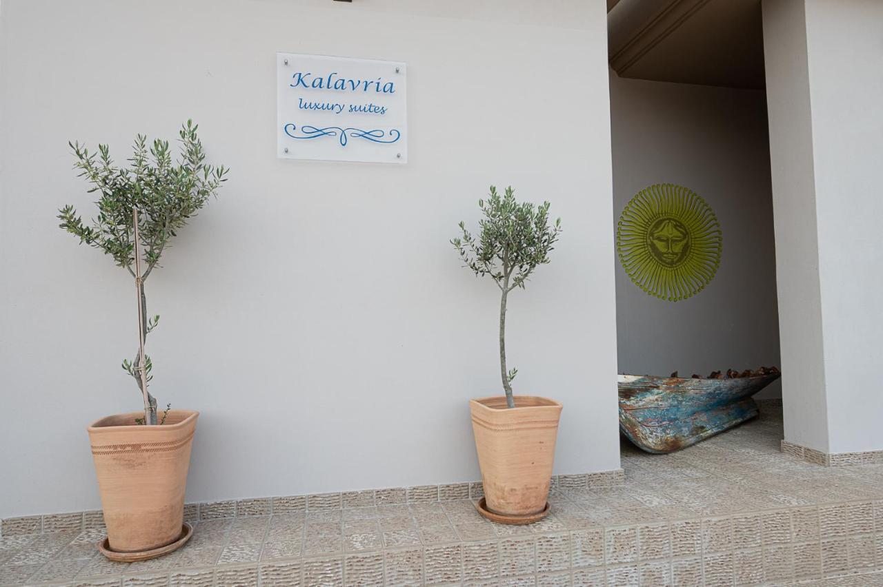 Kalavria Luxury Suites - Magnificent Sea View Of Poros Poros Town ภายนอก รูปภาพ