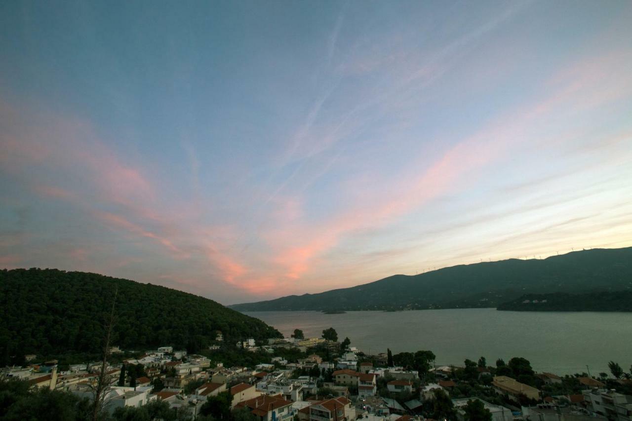 Kalavria Luxury Suites - Magnificent Sea View Of Poros Poros Town ภายนอก รูปภาพ