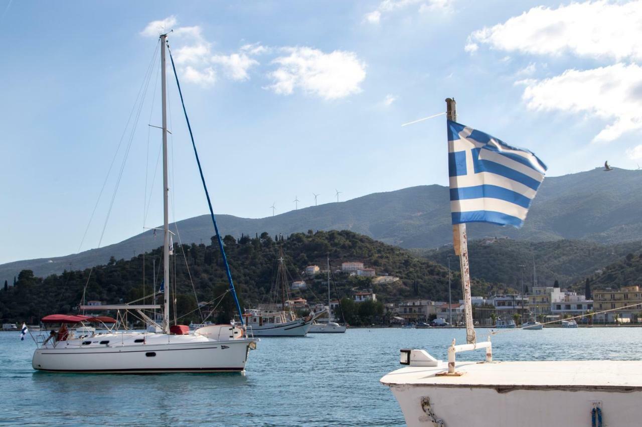 Kalavria Luxury Suites - Magnificent Sea View Of Poros Poros Town ภายนอก รูปภาพ
